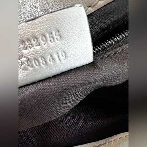 Gucci Brown GG Canvas Sukey Shoulder Bag White Beige - Picture 8 of 9